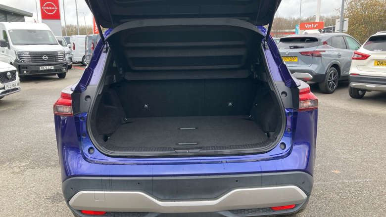 Nissan Qashqai 1.3 DiG-T MH N-Connecta 5dr Petrol Hatchback